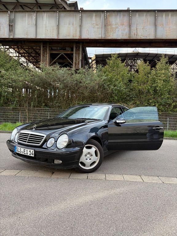 Gebraucht Mercedes CLK200 163 PS (119 kW) 2000 Schwarz Coupé