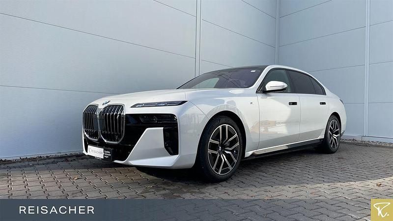 Mineralweiß metallic Gebraucht 2025 BMW i7 Comfort Edition Limousine | 89.888 € (Superpreis) - Bild 1/4