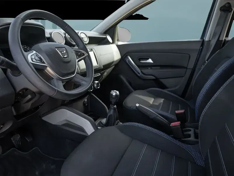 Używany Dacia Duster Celebration 131 KM (96 kW) 2020 Niebieski SUV
