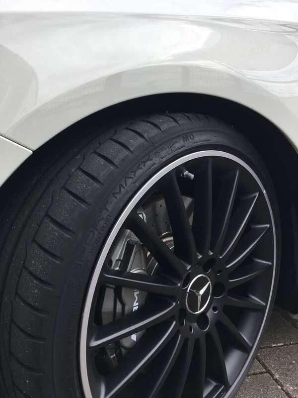Weiß Gebraucht 2018 Mercedes A45 AMG AMG Limousine | 33.900 € (Fairer Preis) - Bild 1/4