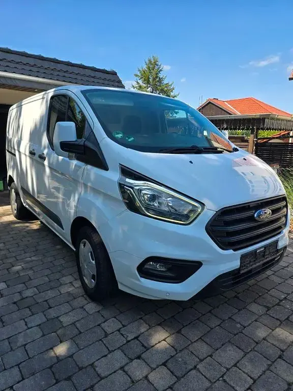 Gebraucht Ford Transit Custom 105 PS (77 kW) 2019 Weiß Van