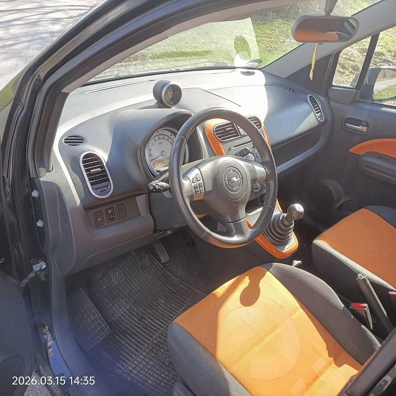 Gebraucht Opel Agila 85 PS (62 kW) 2008 Schwarz Kleinwagen