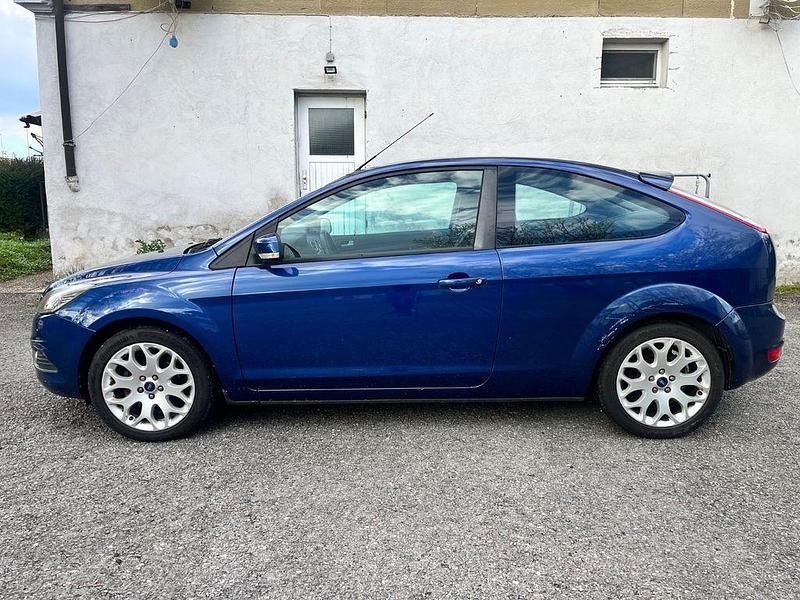 Gebraucht Ford Focus Sport 101 PS (74 kW) 2009 Blau Limousine
