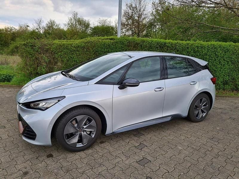 Silber Gebraucht 2022 Cupra Born Kleinwagen | 26.900 € (Fairer Preis) - Bild 1/4