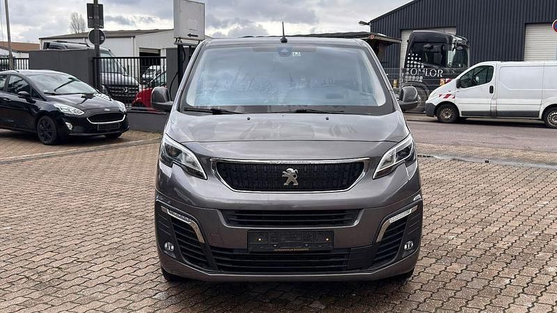 Gebraucht Peugeot Traveller Allure 177 PS (130 kW) 2019 Grau Van / Kleinbus