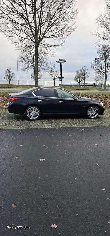 Gebraucht Infiniti Q50 Premium Executive 170 PS (125 kW) 2015 Limousine