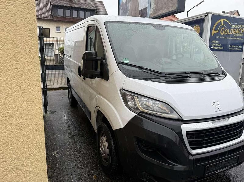 Gebraucht Peugeot Boxer 131 PS (96 kW) 2023 Van