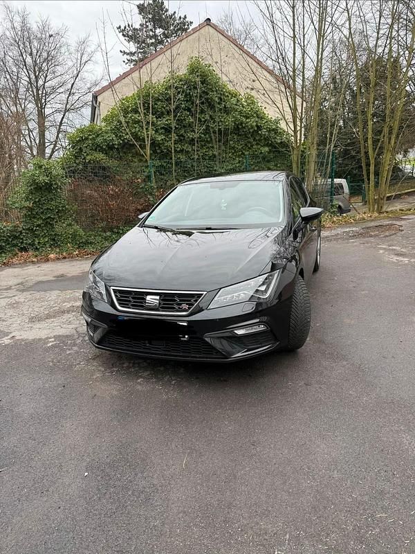 Schwarz Gebraucht 2018 Seat Leon FR Kleinwagen | 13.700 € (Fairer Preis) - Bild 1/4