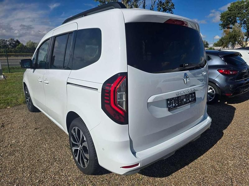 Gebraucht Renault Kangoo Techno 131 PS (96 kW) 2024 Mineralweiß qng Van / Kleinbus