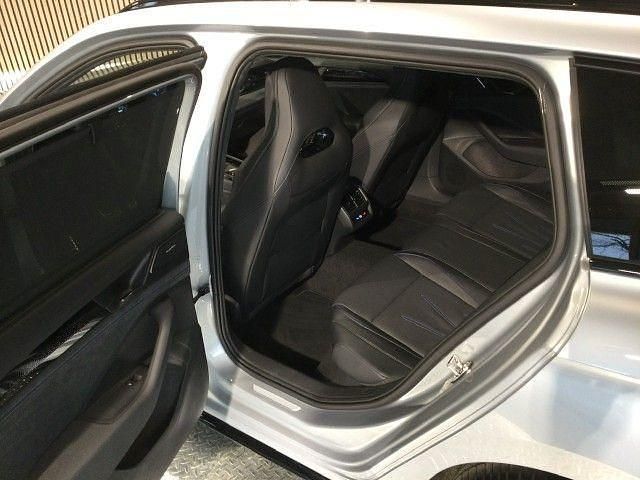 Gebraucht VW Passat R-line 193 PS (141 kW) 2025 Oyster silver grenadillschwarz Kombi