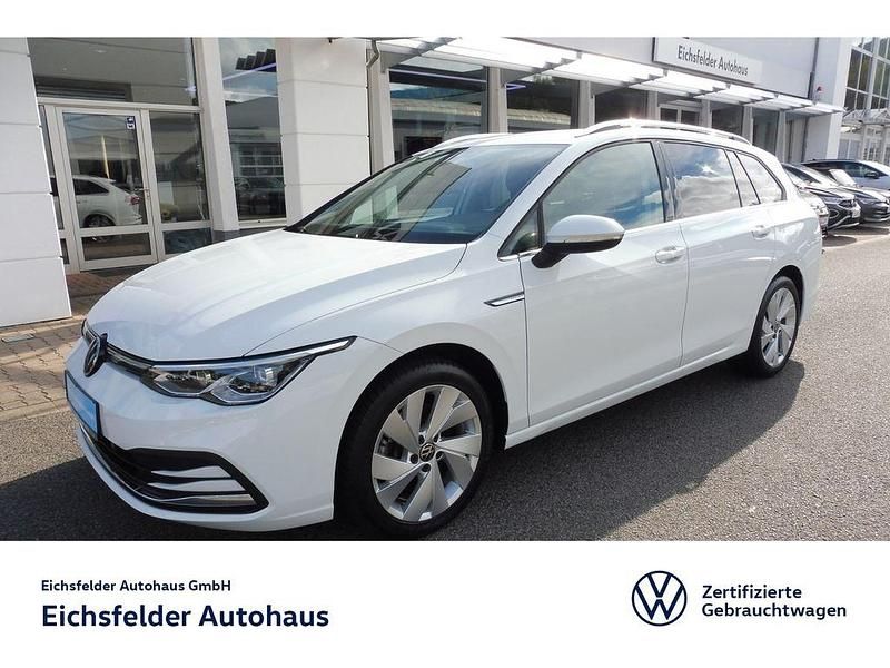Weiß Gebraucht 2022 VW Golf VIII Style Kombi | 27.990 € (Guter Preis) - Bild 1/4