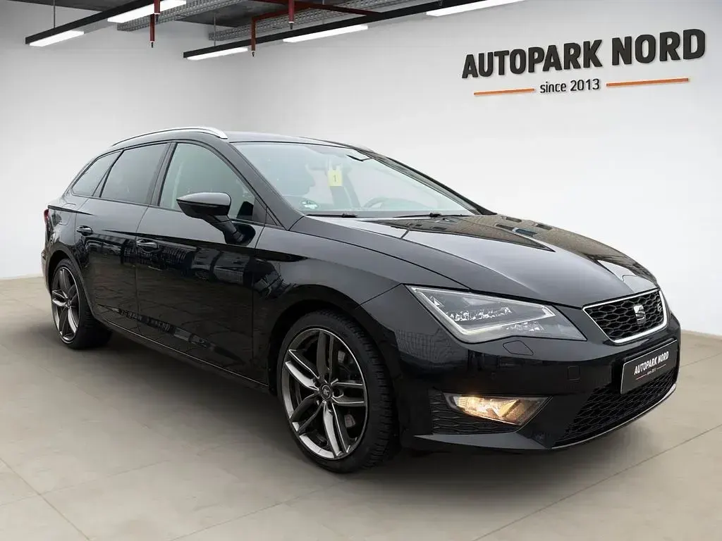 Używany Seat Leon ST FR 184 KM (135 kW) 2016 Czarny Kombi
