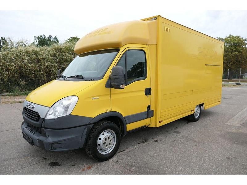 Usata Iveco Daily 106 CV (77 kW) 2014 Giallo Furgone