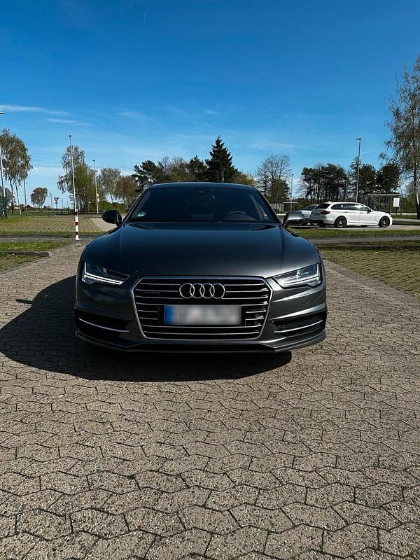 Gebraucht Audi A7 Comfort 320 PS (235 kW) 2015 Grau Kleinwagen