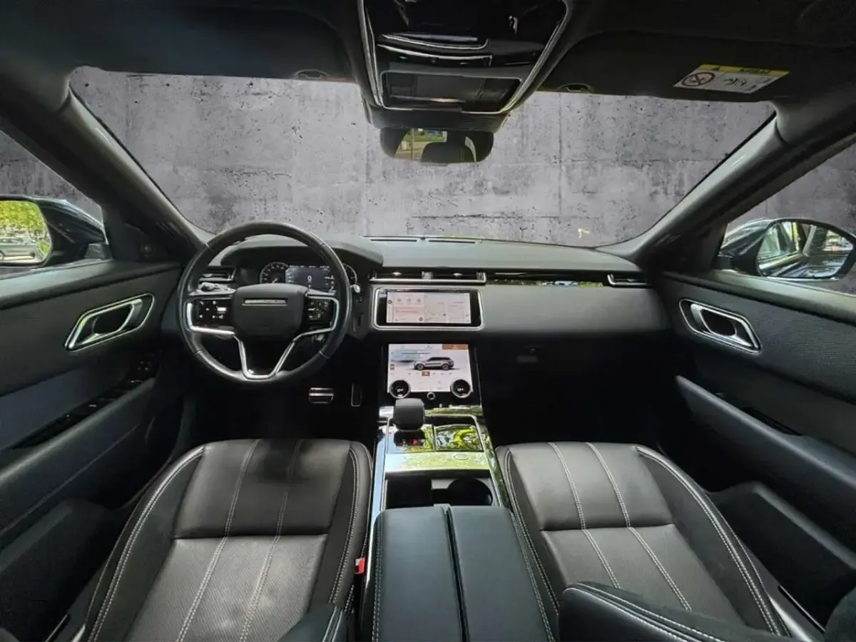 Gebraucht Land Rover Range Rover Velar SE Dynamic 204 PS (150 kW) 2023 Schwarz SUV