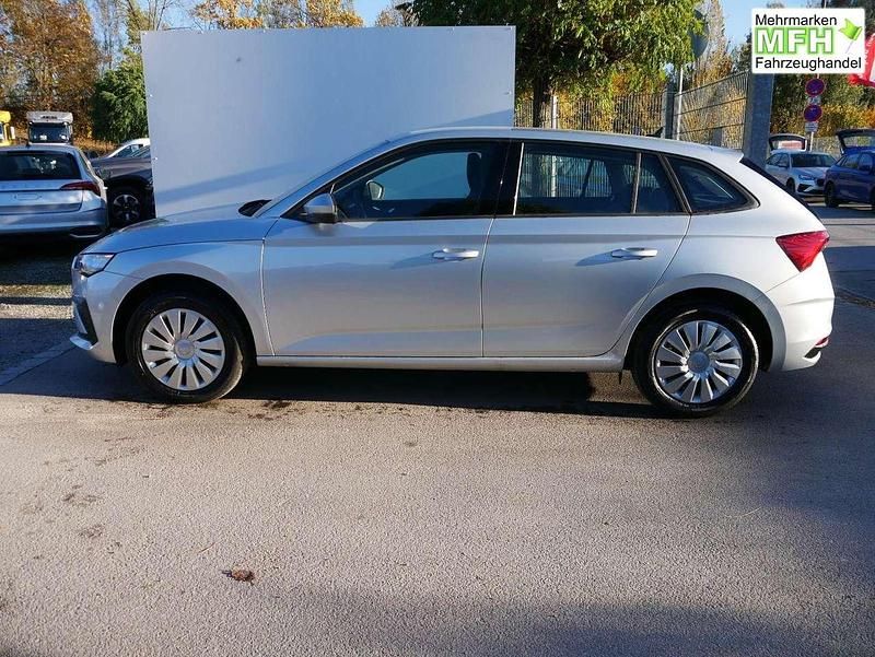 Neu Skoda Scala Selection 116 PS (85 kW) 2026 Brillantsilber metallic Kleinwagen