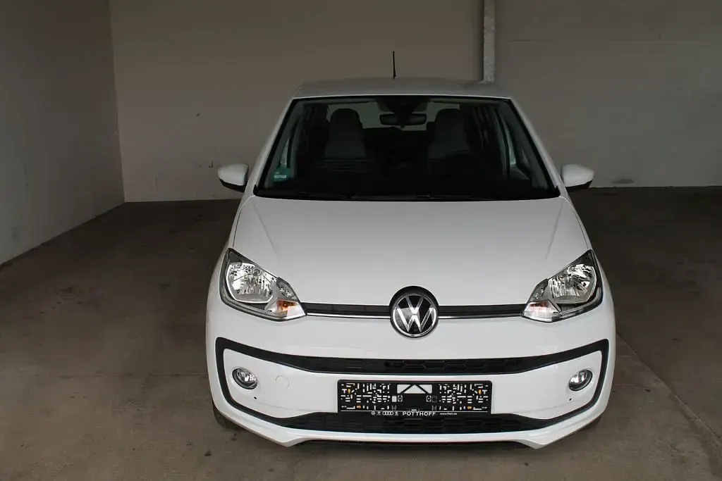 Second-hand VW up! Basis 65 CP (47 kW) 2023 Alb Hatchback