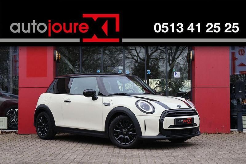 Gebraucht Mini Cooper 136 PS (100 kW) 2023 Weiß Kleinwagen