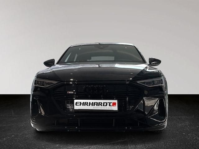 Gebraucht Audi e-tron Sportback S-Line 230 kW (313 PS) 2022 Mythosschwarz metallic SUV