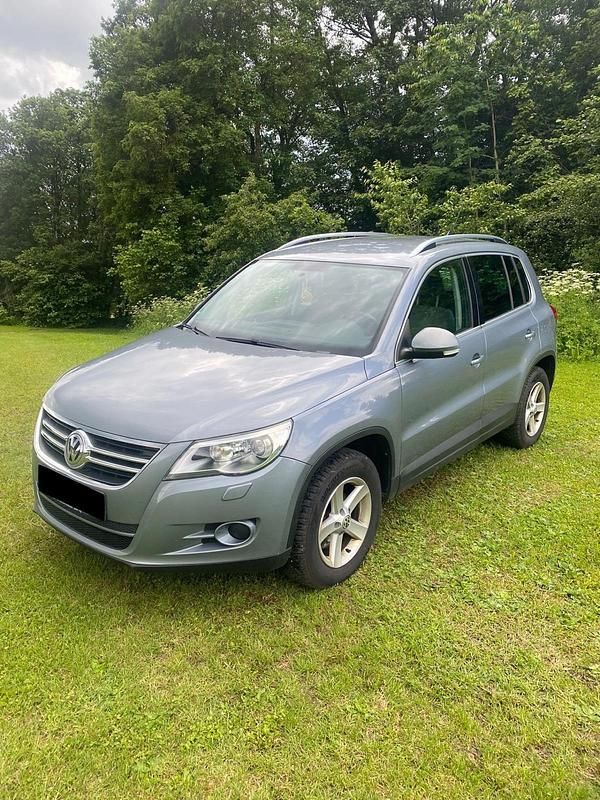 Second-hand VW Tiguan 170 CP (125 kW) 2009 Albastru SUV