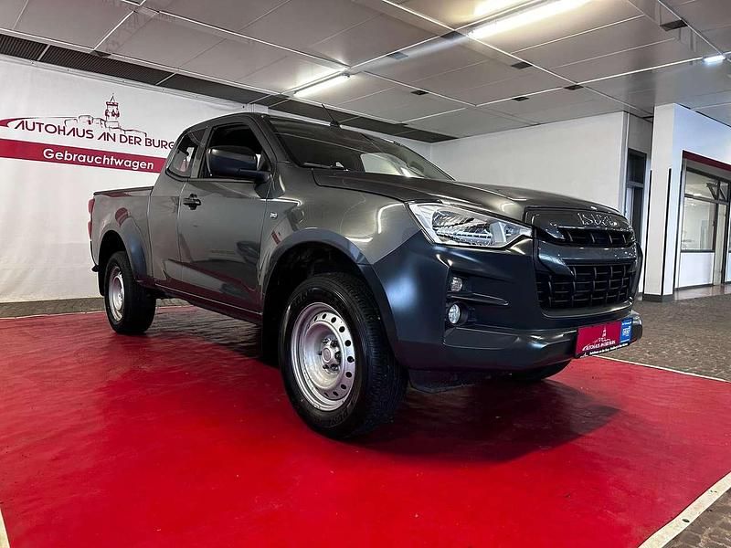 Gebraucht Isuzu D-Max 163 PS (119 kW) 2022 Grau Pickup