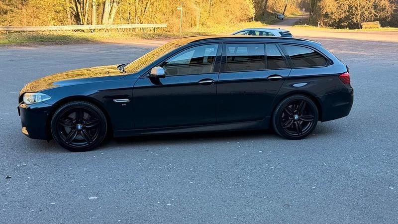 Gebraucht BMW M550 381 PS (280 kW) 2015 Schwarz Limousine