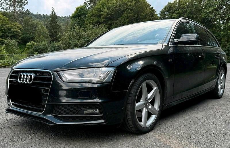 Gebraucht Audi A4 177 PS (130 kW) 2013 Schwarz Kombi
