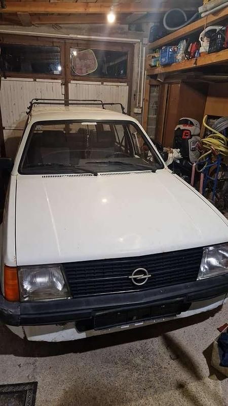 Gebraucht Opel Kadett 54 PS (39 kW) 1983 Weiß Kombi