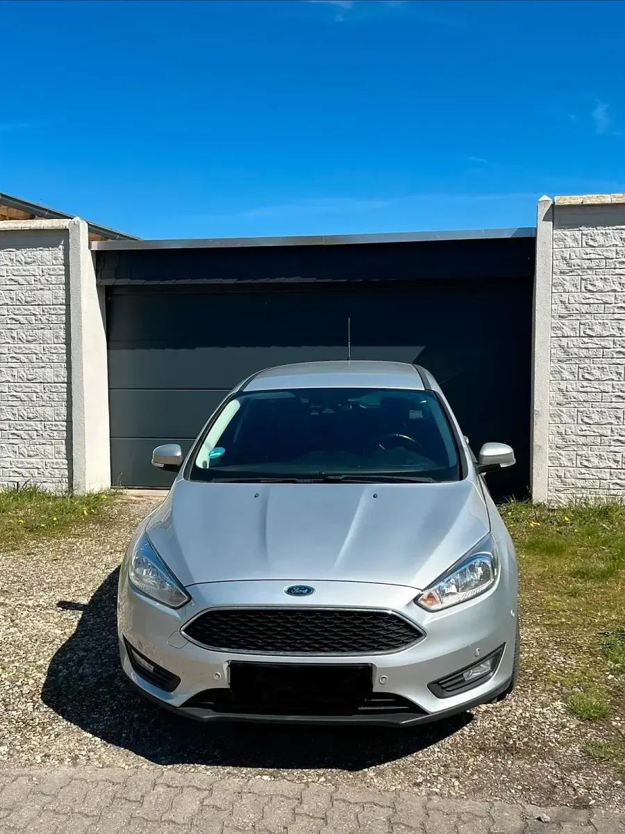 Usata Ford Focus 95 CV (69 kW) 2017 Argento Station wagon