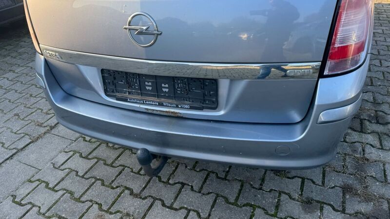 Gebraucht Opel Astra Edition 90 PS (66 kW) 2009 Silber Kombi