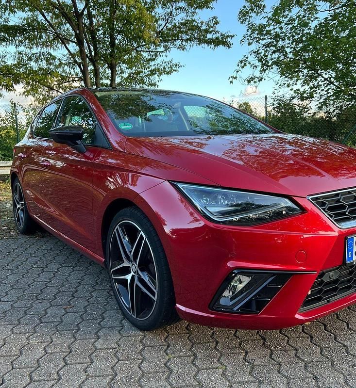 Rot Gebraucht 2017 Seat Ibiza FR Kleinwagen | 12.900 € (Fairer Preis) - Bild 1/4