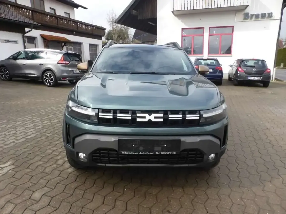 Second-hand Dacia Duster Extreme 131 CP (96 kW) 2025 Verde SUV