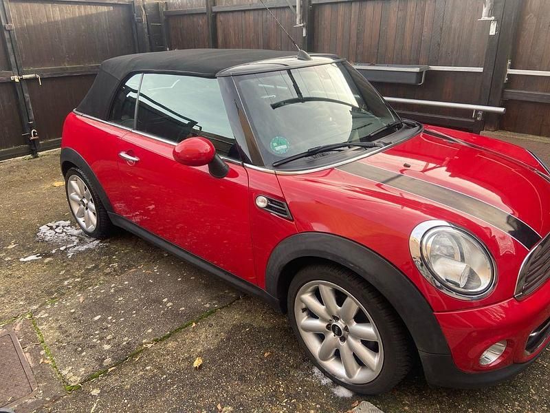 Rot Gebraucht 2013 Mini Cooper Kleinwagen | 8.200 € (Guter Preis) - Bild 1/4
