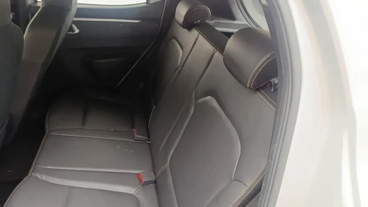 Gebraucht Dacia Spring Comfort Plus 33 kW (45 PS) 2022 Silber Kleinwagen