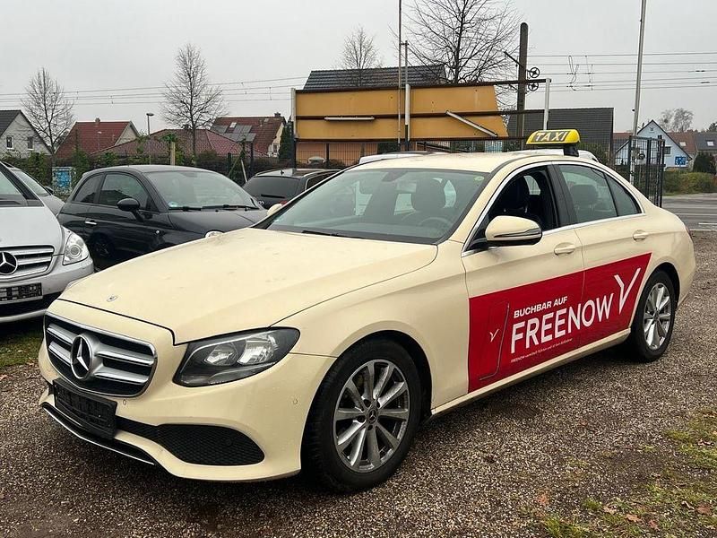 Gebraucht Mercedes E200 150 PS (110 kW) 2018 Beige Limousine