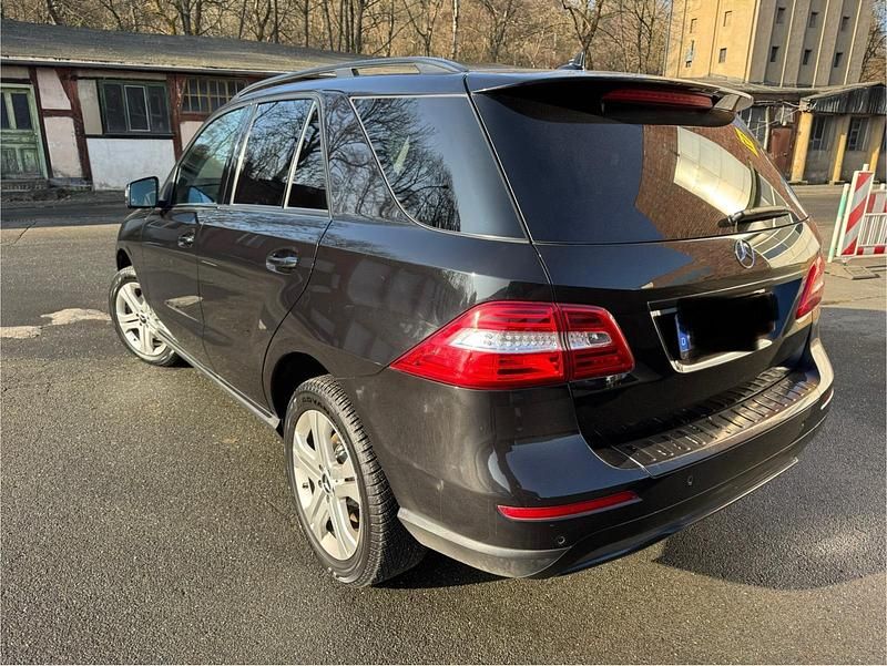 Gebraucht Mercedes ML350 2012 Schwarz SUV