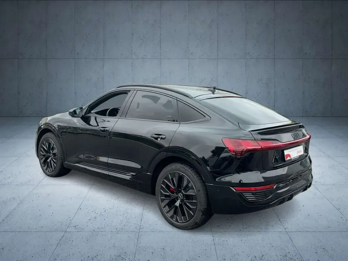 Gebraucht Audi Q8 e-tron S-Line 250 kW (340 PS) 2023 Schwarz SUV