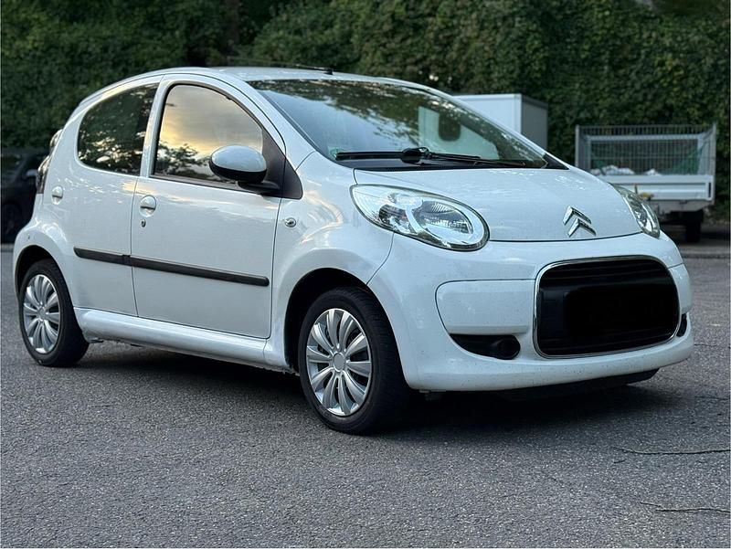 Weiß Gebraucht 2009 Citroën C1 Kleinwagen | 1.000 € (Guter Preis) - Bild 1/4