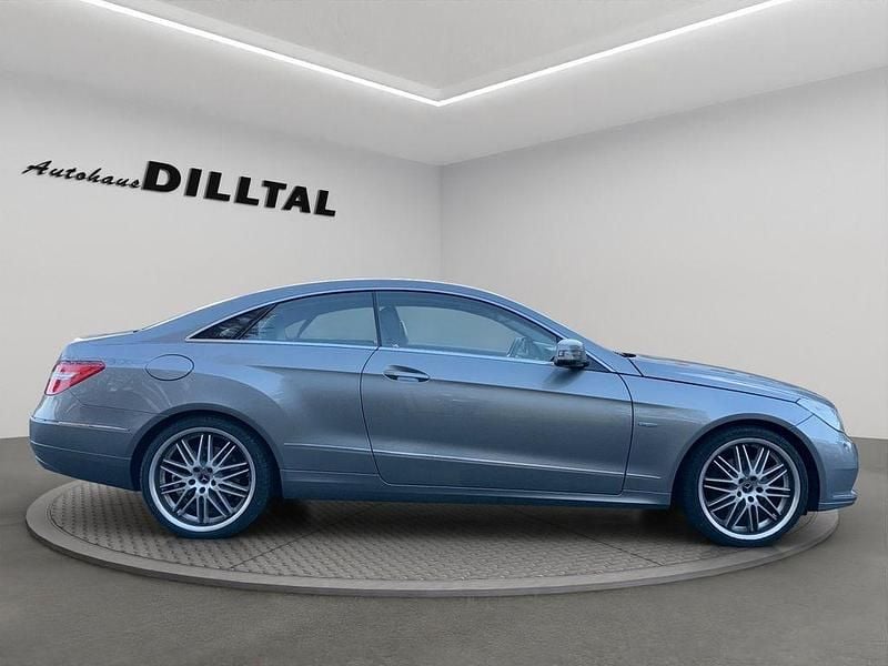 Second-hand Mercedes E250 204 CP (150 kW) 2011 Argintiu Coupe