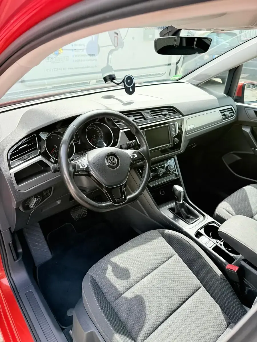 Używany VW Touran 115 KM (84 kW) 2017 Minivan
