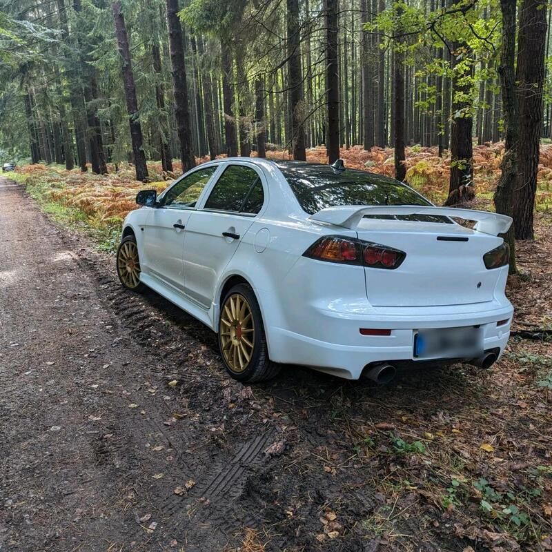Weiß Gebraucht 2010 Mitsubishi Lancer Limousine | 10.999 € - Bild 1/4