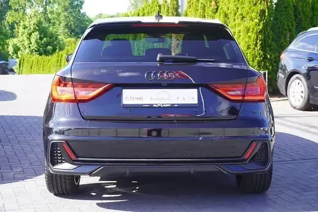 Gebraucht Audi A1 Comfort 150 PS (110 kW) 2021 Schwarz SUV