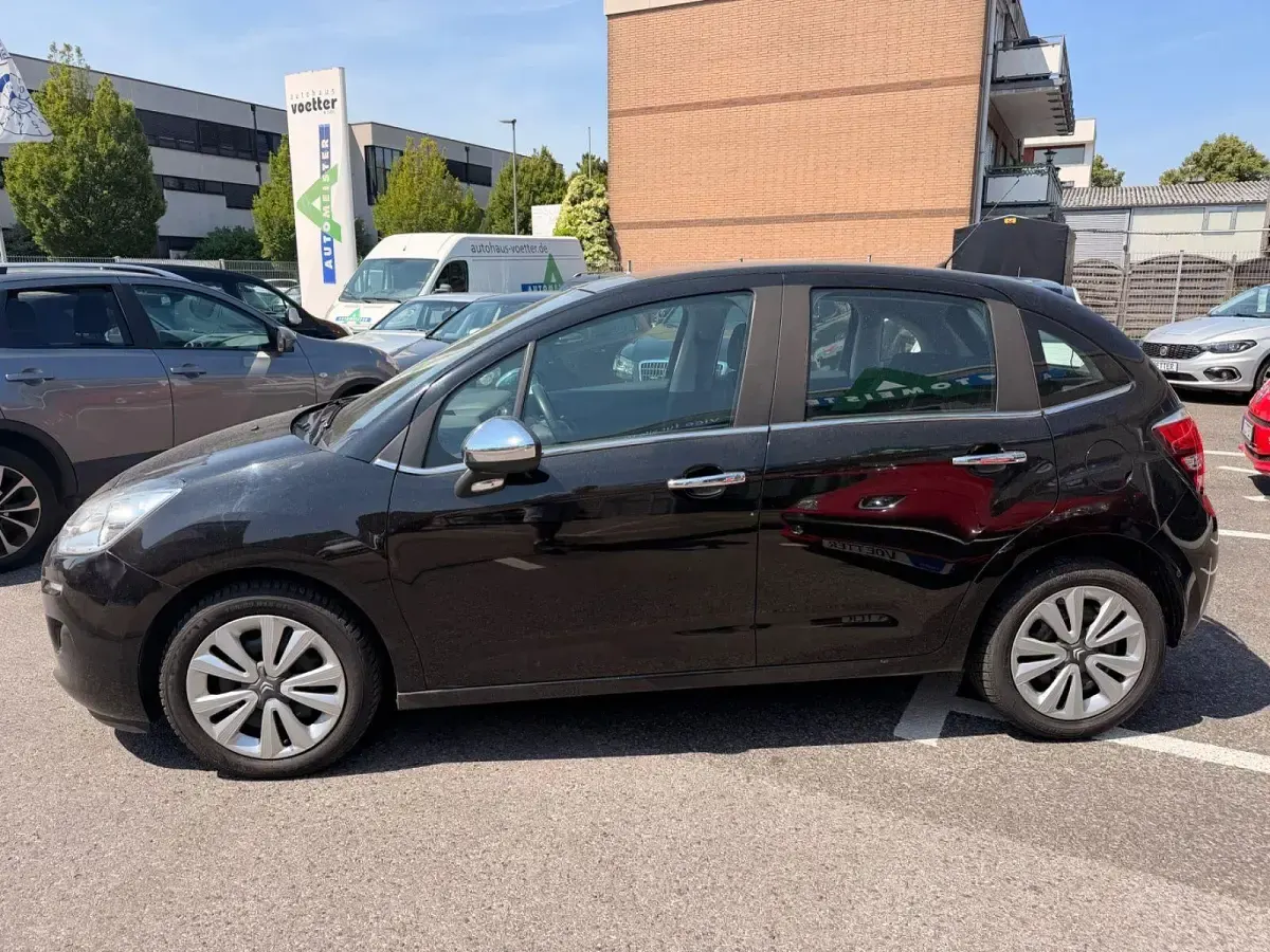 Gebraucht Citroën C3 SELECTION 82 PS (60 kW) 2014 Schwarz Limousine