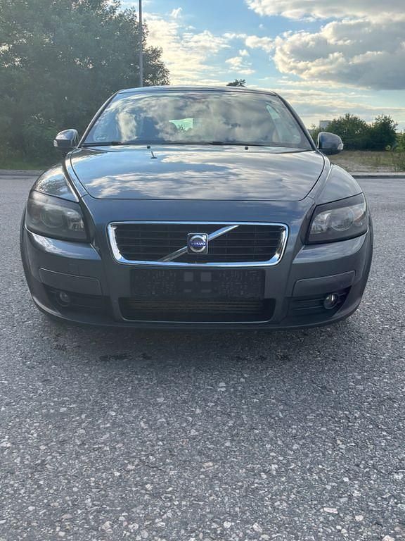 Grau Gebraucht 2009 Volvo C30 Kinetic Kleinwagen | 2.950 € (Guter Preis) - Bild 1/4
