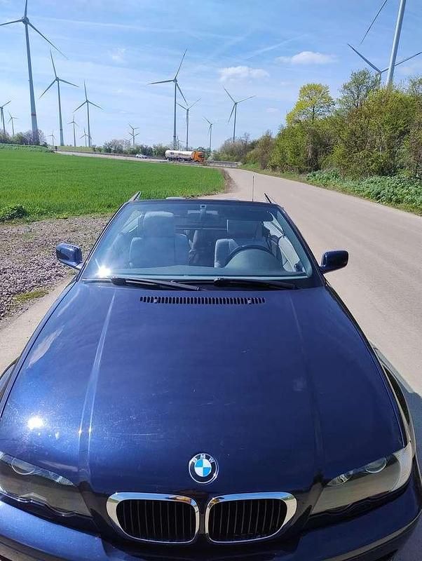 Gebraucht BMW 318 Cabriolet 143 PS (105 kW) 2002 Blau Cabrio