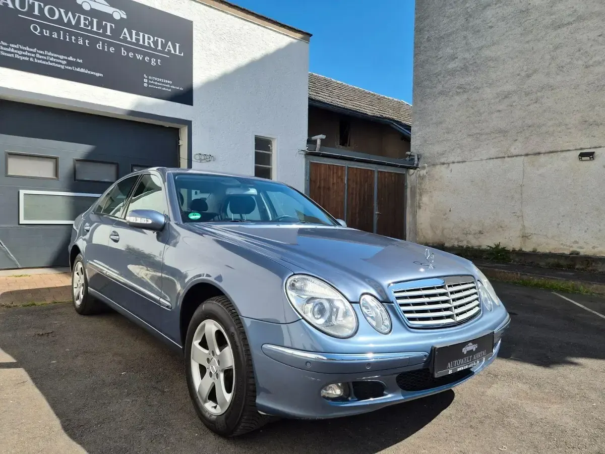 Second-hand Mercedes E280 231 CP (169 kW) 2005 Albastru Berlinǎ