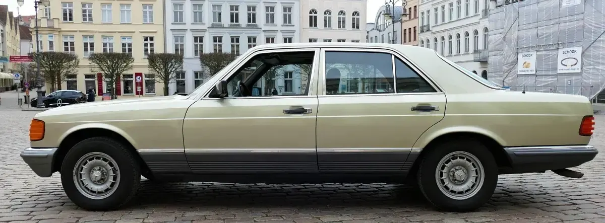 Gebraucht Mercedes 280 185 PS (136 kW) 1983 Grün Limousine