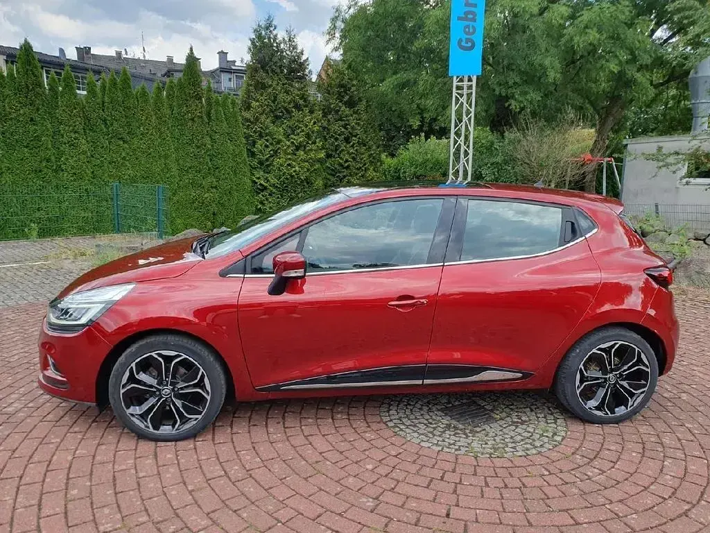 Gebraucht Renault Clio IV Intens 118 PS (86 kW) 2017 Rot intense Limousine