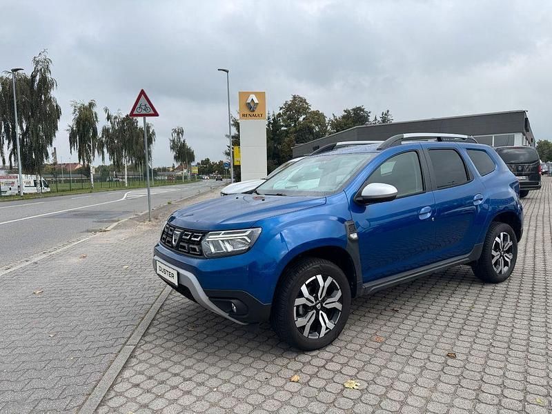 Blau Gebraucht 2022 Dacia Duster Prestige SUV | 20.585 € (Fairer Preis) - Bild 1/4