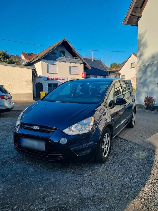 Gebraucht Ford S-MAX S 140 PS (102 kW) 2010 Blau Van / Kleinbus